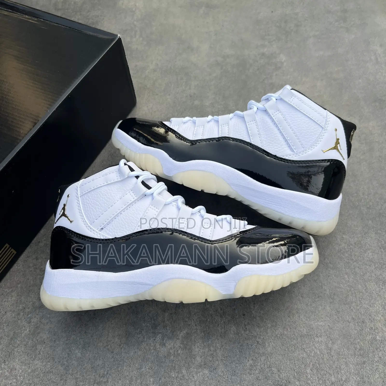 Original Jordan 11 Black White Panda