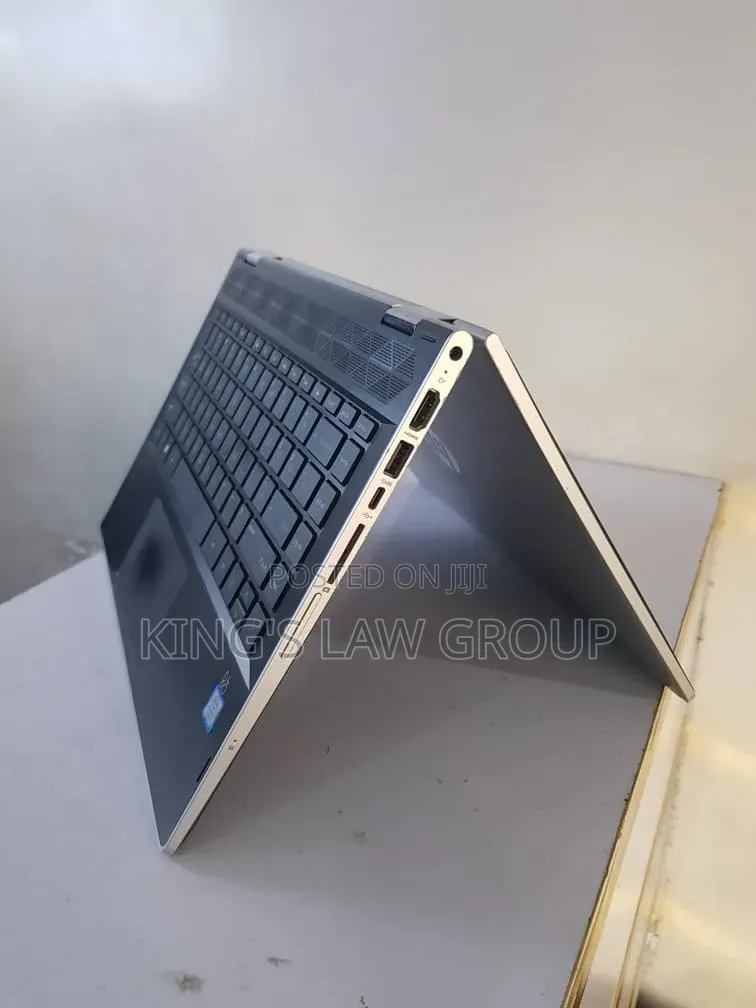 Laptop HP Pavilion x360 8GB Intel Core i3 HDD+SSD 256GB