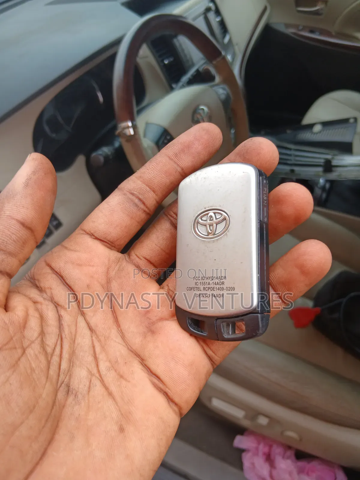 Tokunbo Toyota Sienna Smart Key (2012 - 2019 Model)