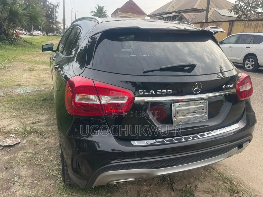 Mercedes-Benz GLA 250 2015 Black