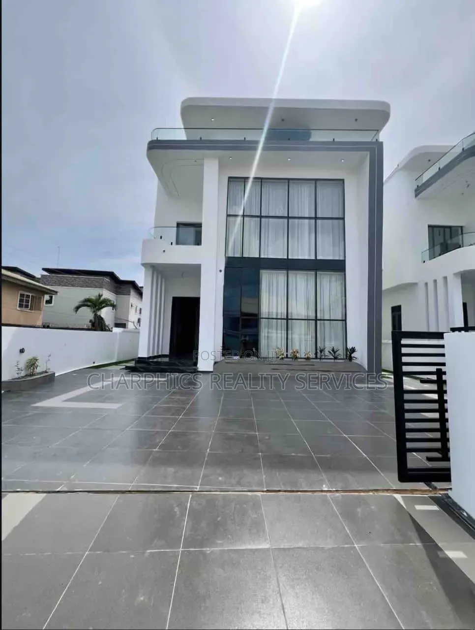 4bdrm Duplex in Off Lekki-Epe Expressway for sale