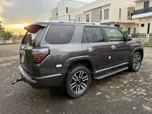 Toyota 4-Runner Limited 4x4 2018 Gray