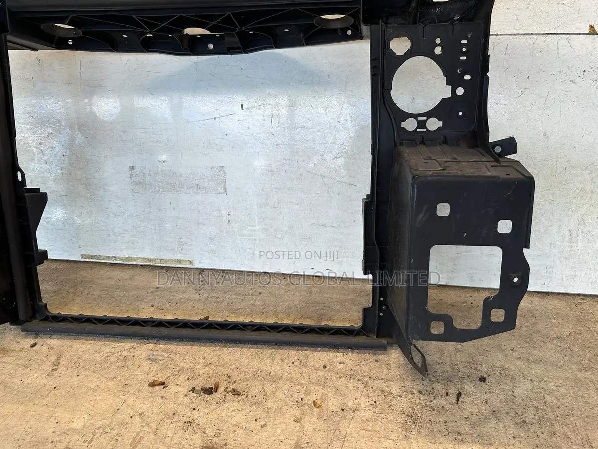 Front Cut / Radiator Support for Gle 350, Ml 350 GLS 450, Gl450, W166