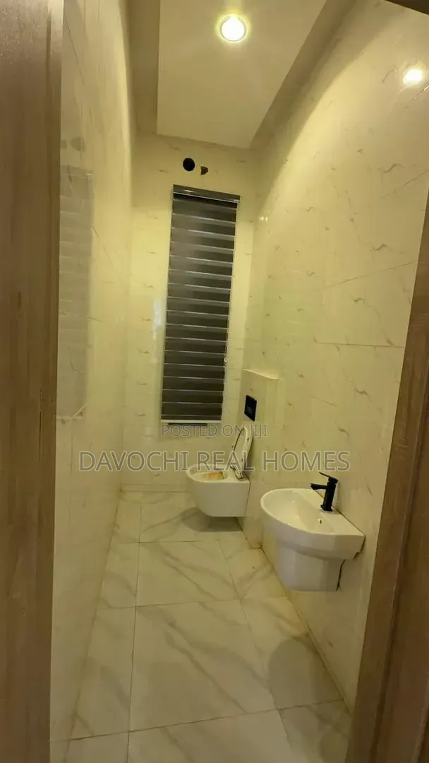 2bdrm Apartment in Ikate for rent