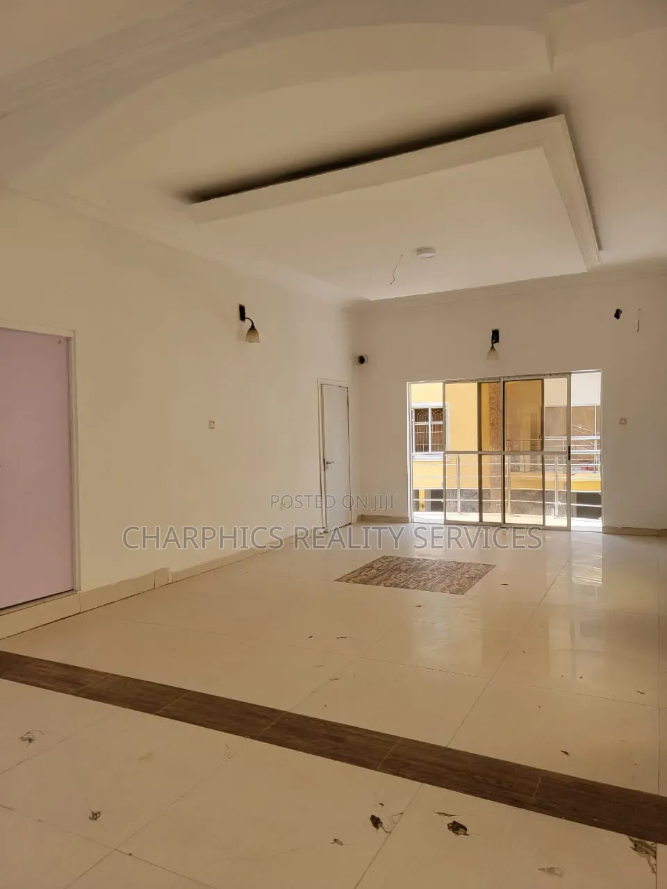 Mini Flat in Ikota for rent