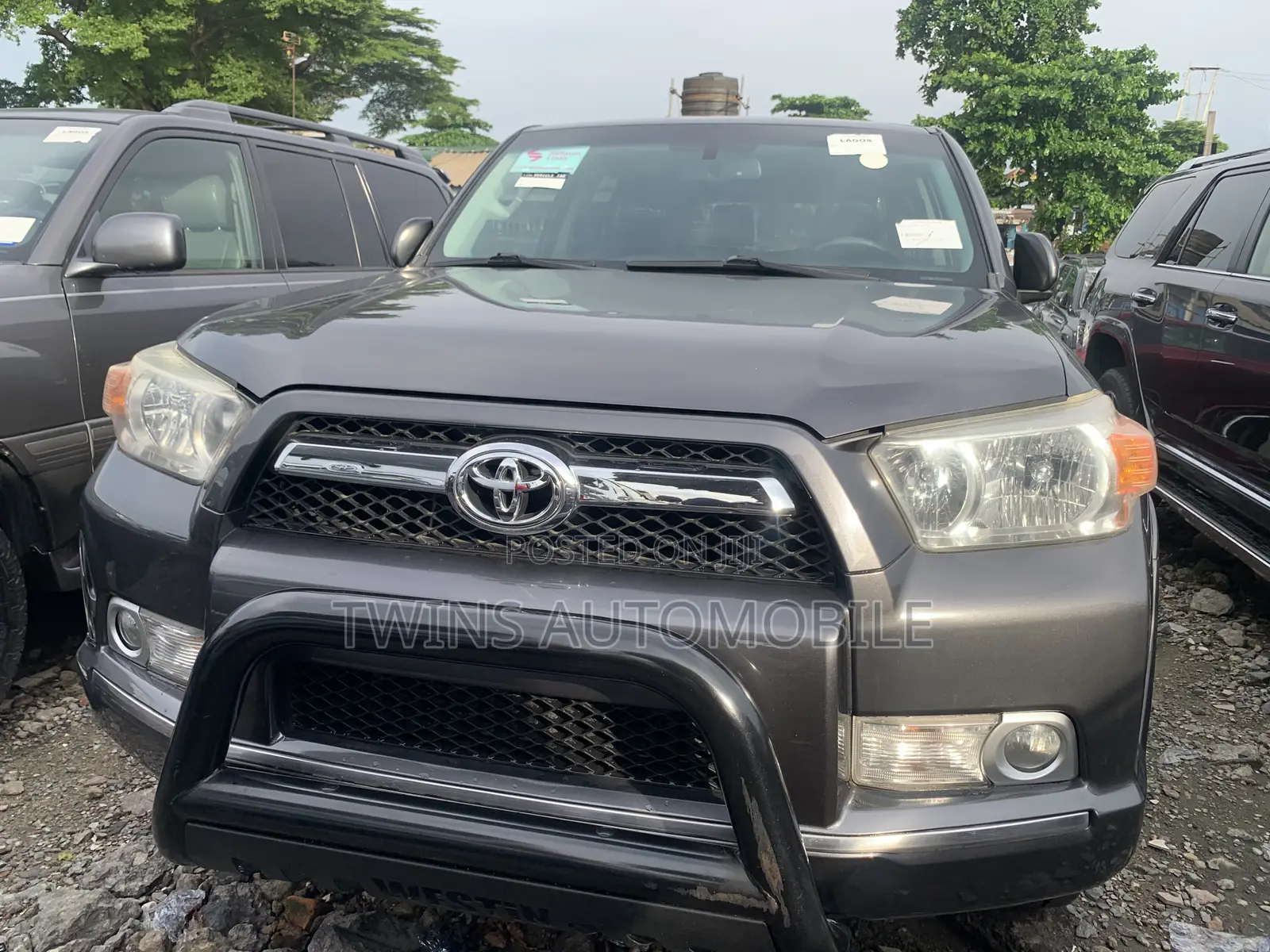 Toyota 4-Runner Limited 4WD 2012 Gray