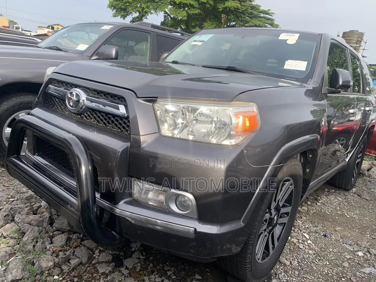 Toyota 4-Runner Limited 4WD 2012 Gray