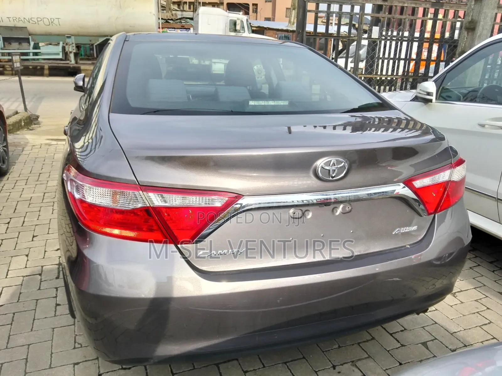 Toyota Camry 2017 Gray