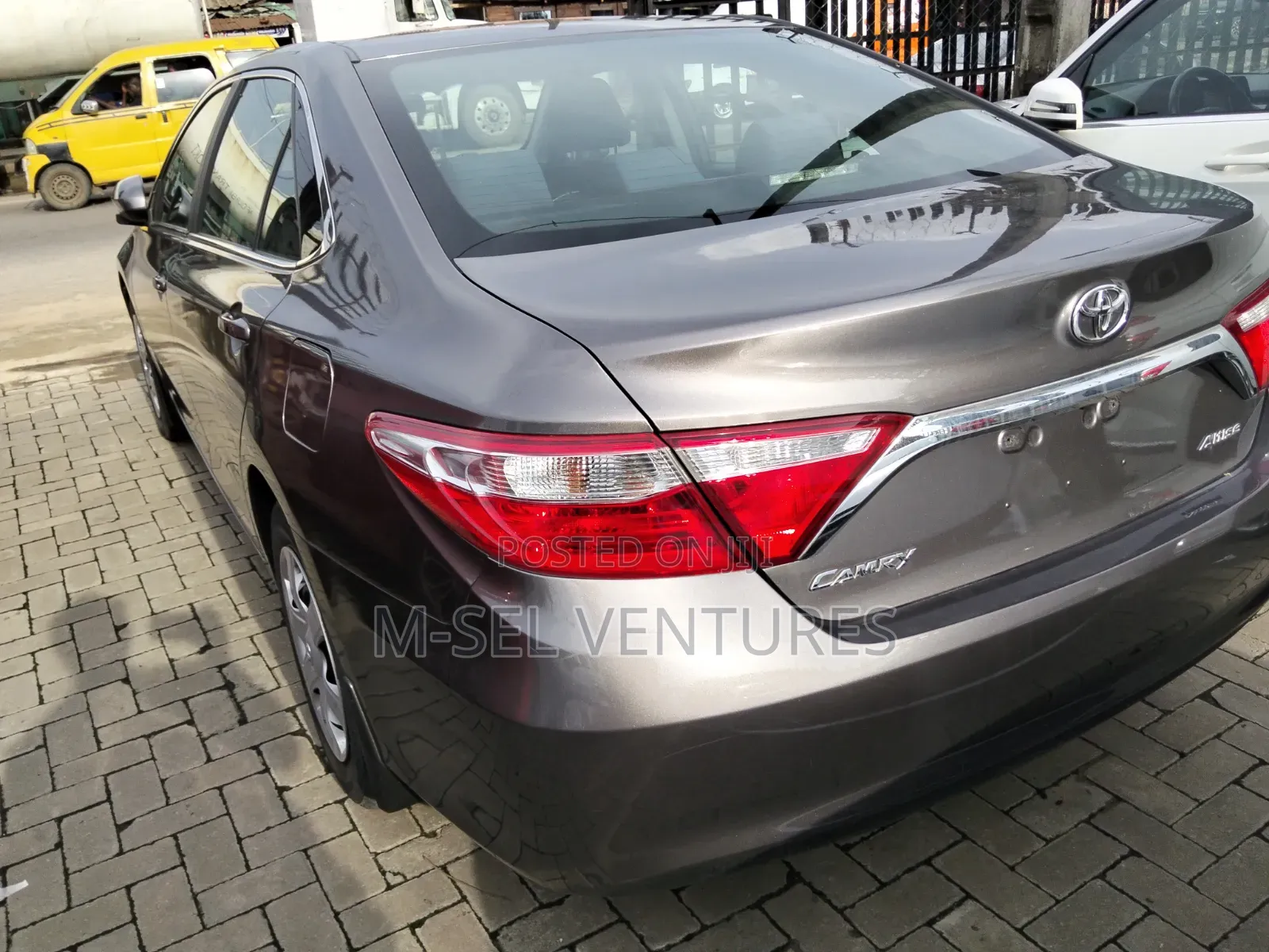 Toyota Camry 2017 Gray