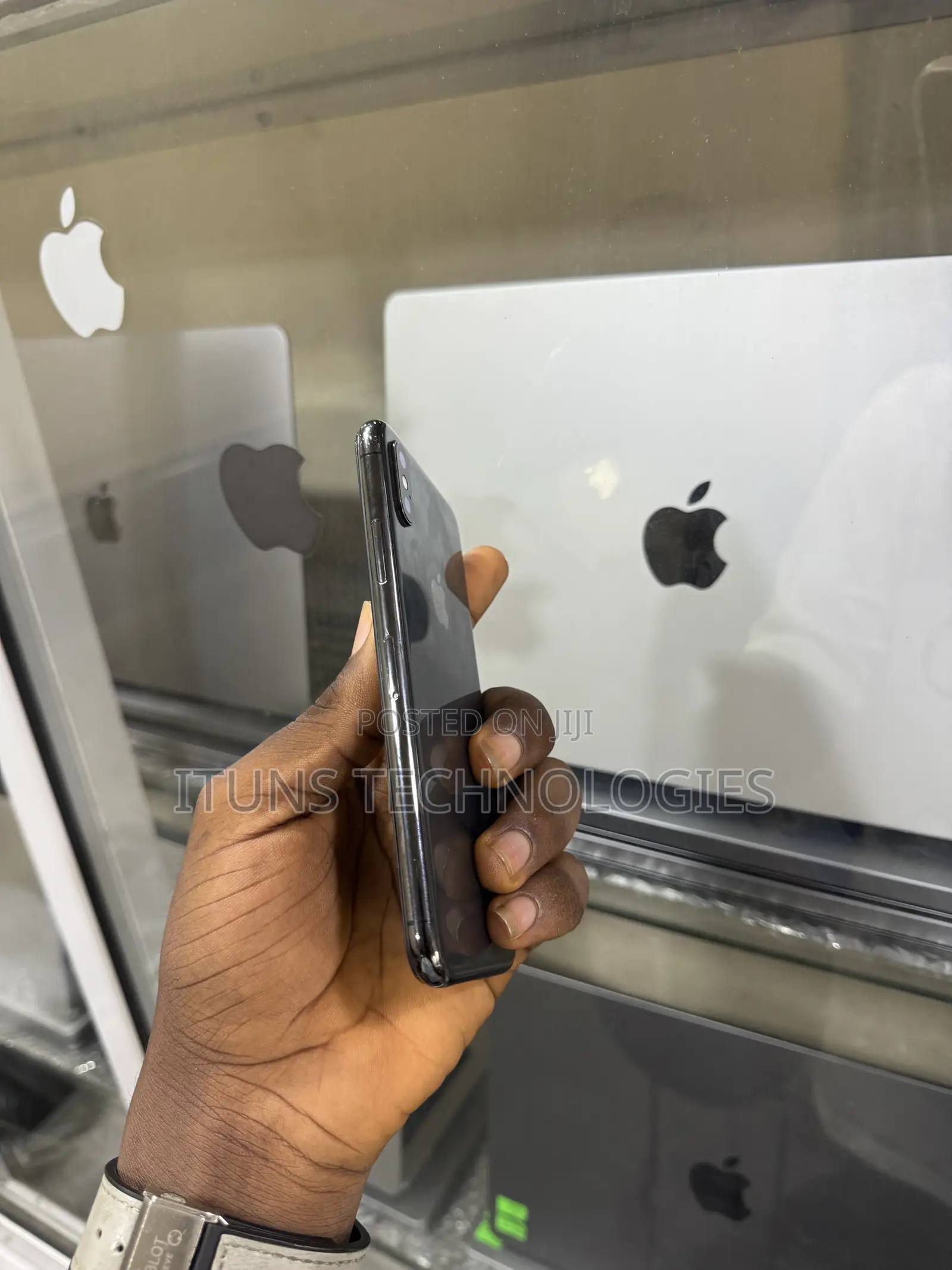Apple iPhone X 64 GB Black