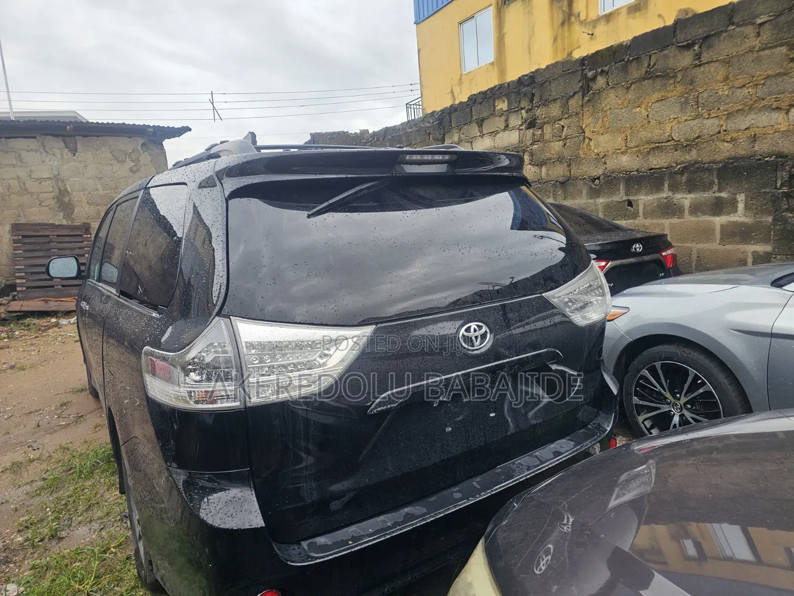 Toyota Sienna XLE 8 Passenger (3.5L 6cyl 8A) 2017 Black