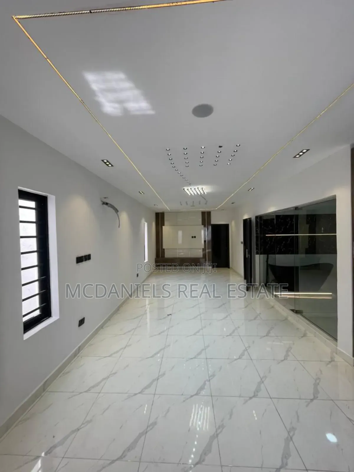 5bdrm Duplex in Lekki Phase 1 for sale
