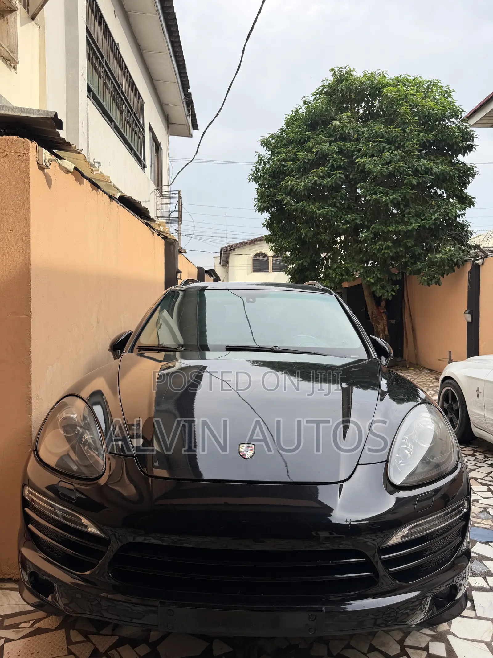 Porsche Cayenne GTS 2013 Black
