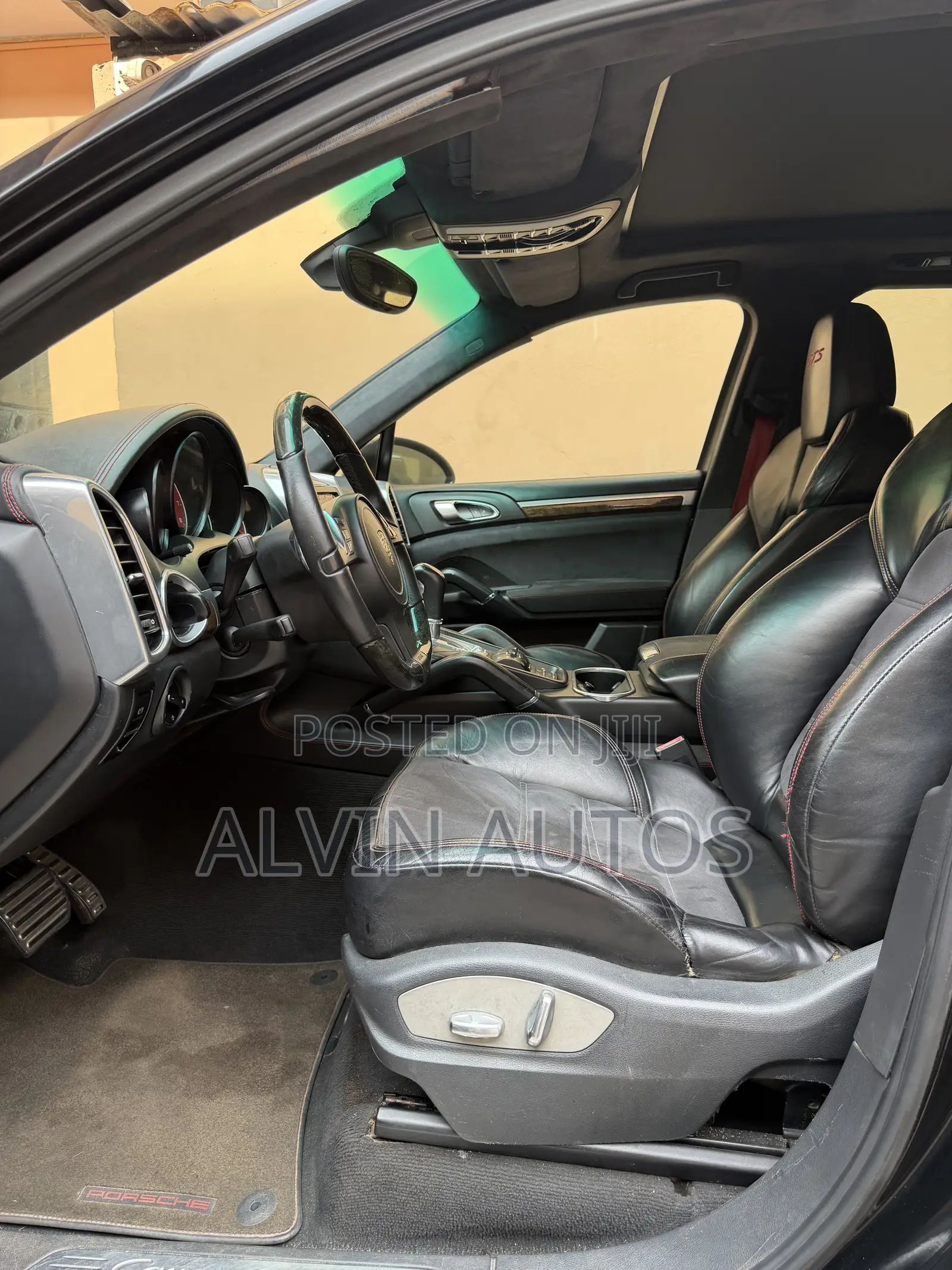 Porsche Cayenne GTS 2013 Black