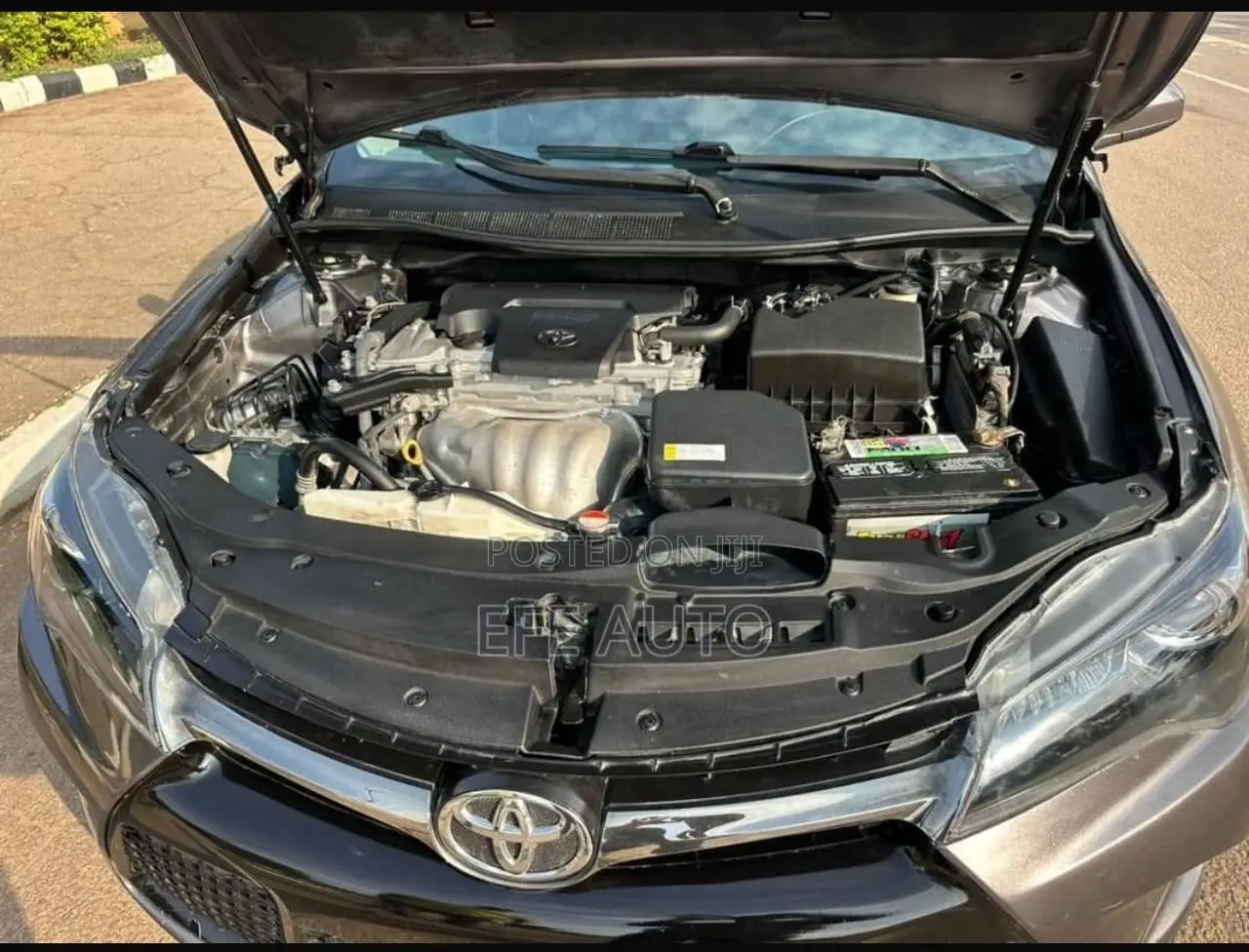Toyota Camry 2016