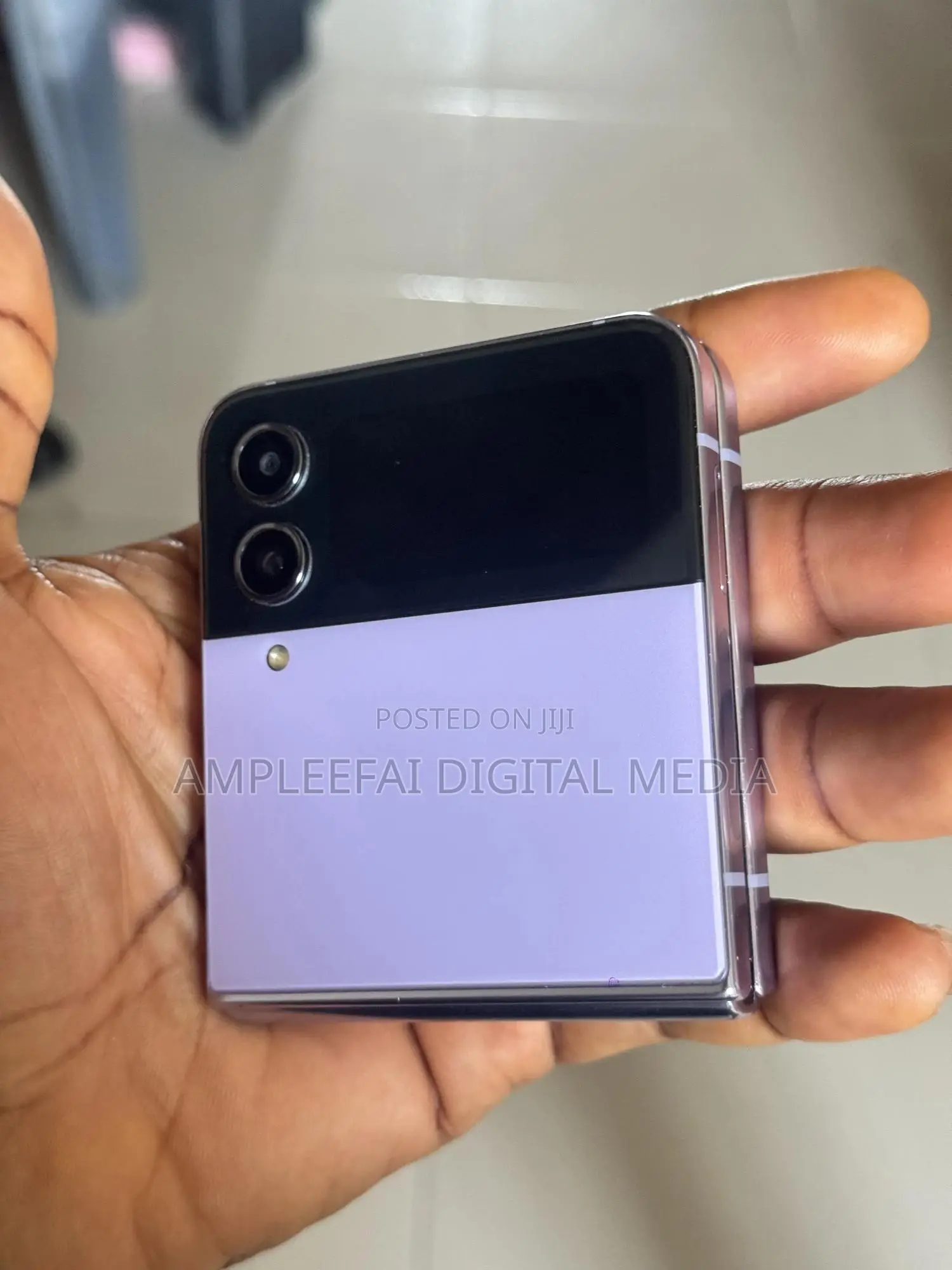 Samsung Z 16 GB Purple