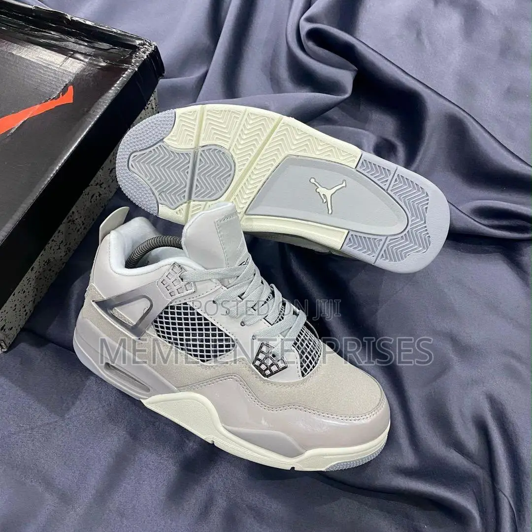 Retro Jordan4
