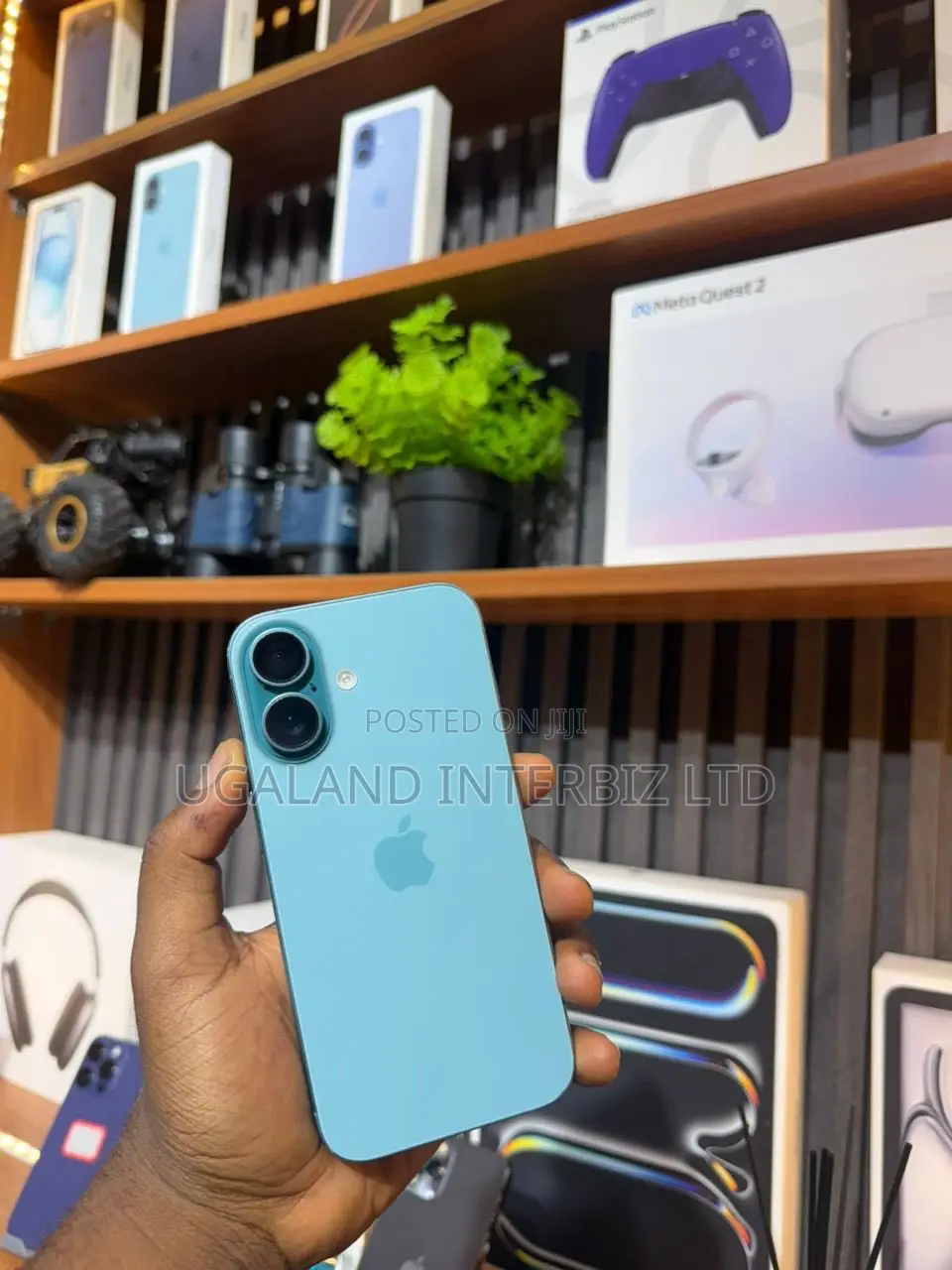 New Apple iPhone 16 128 GB Blue