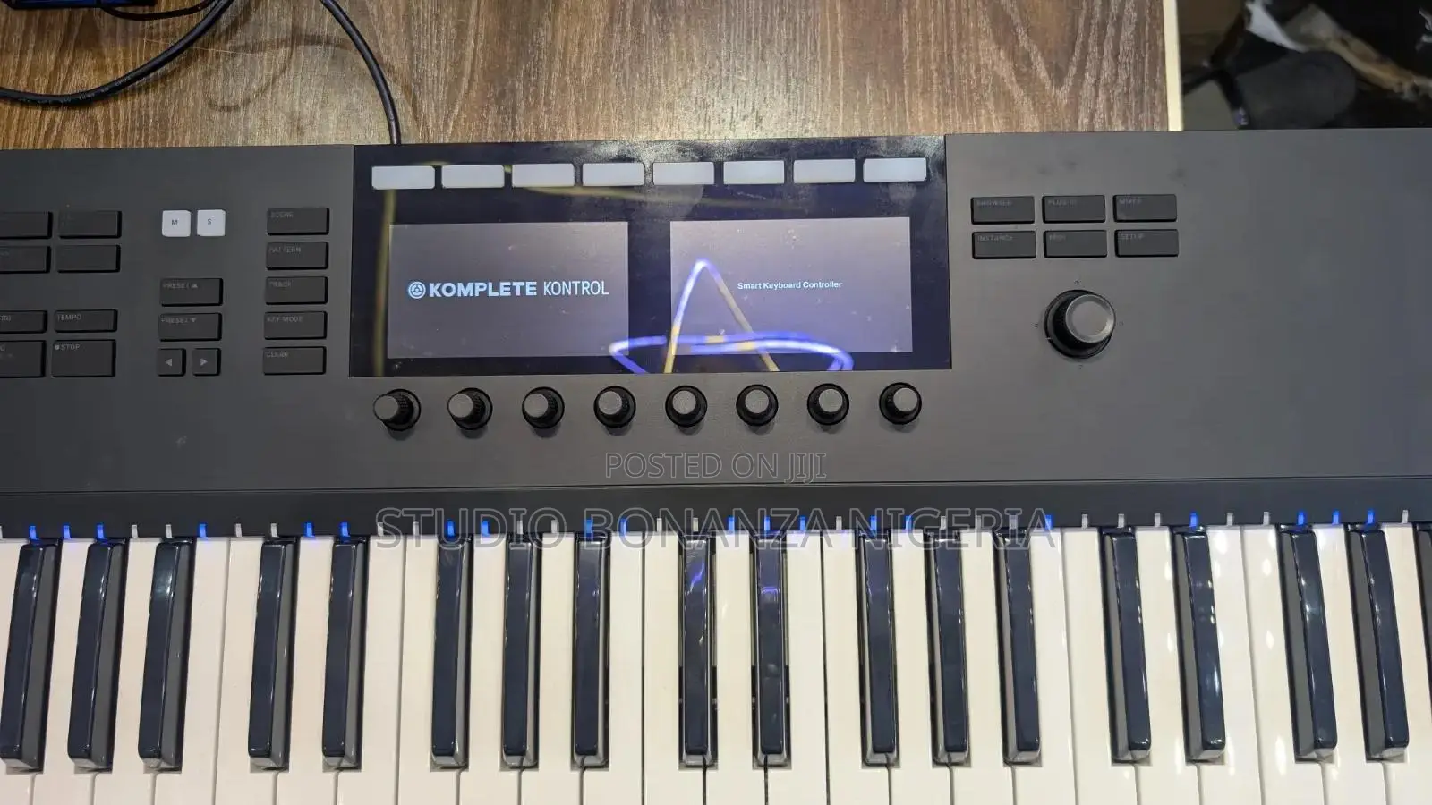 Komplete Kontrol S49 Mkii Studio Midi Keyboard Controller
