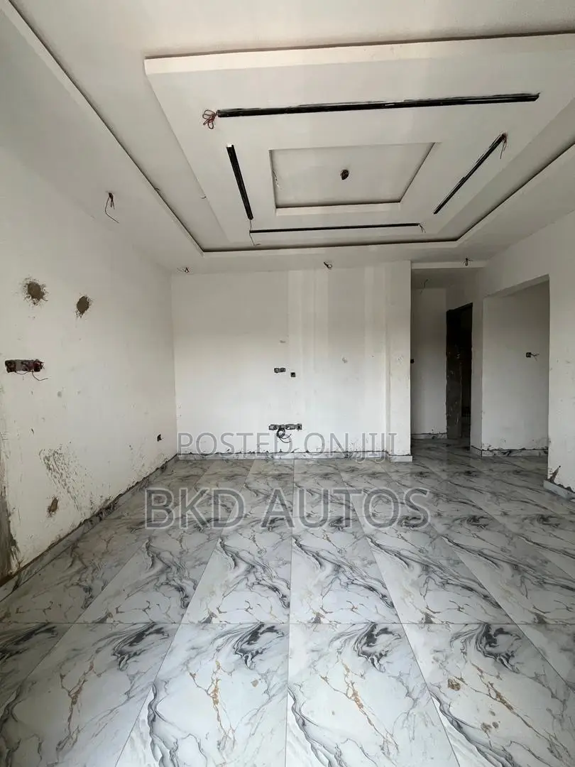 2bdrm Apartment in Oko-Oba for sale
