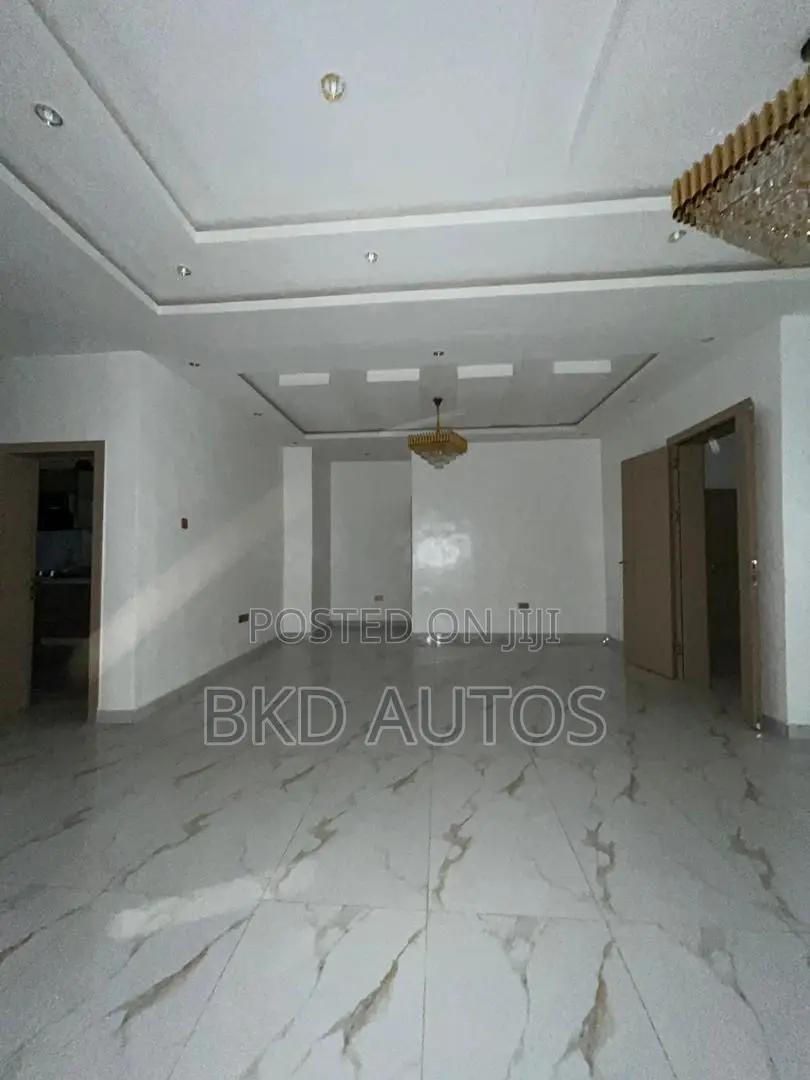 5bdrm Duplex in New Oko Oba for sale