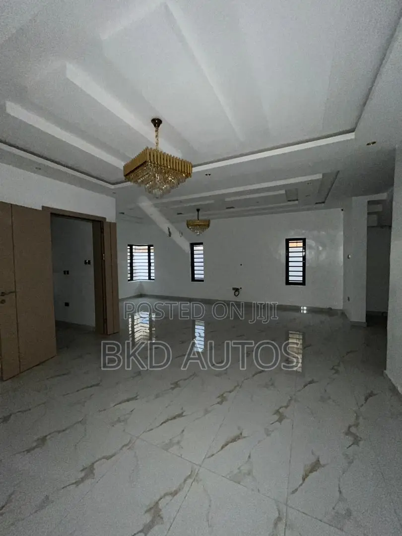 5bdrm Duplex in New Oko Oba for sale