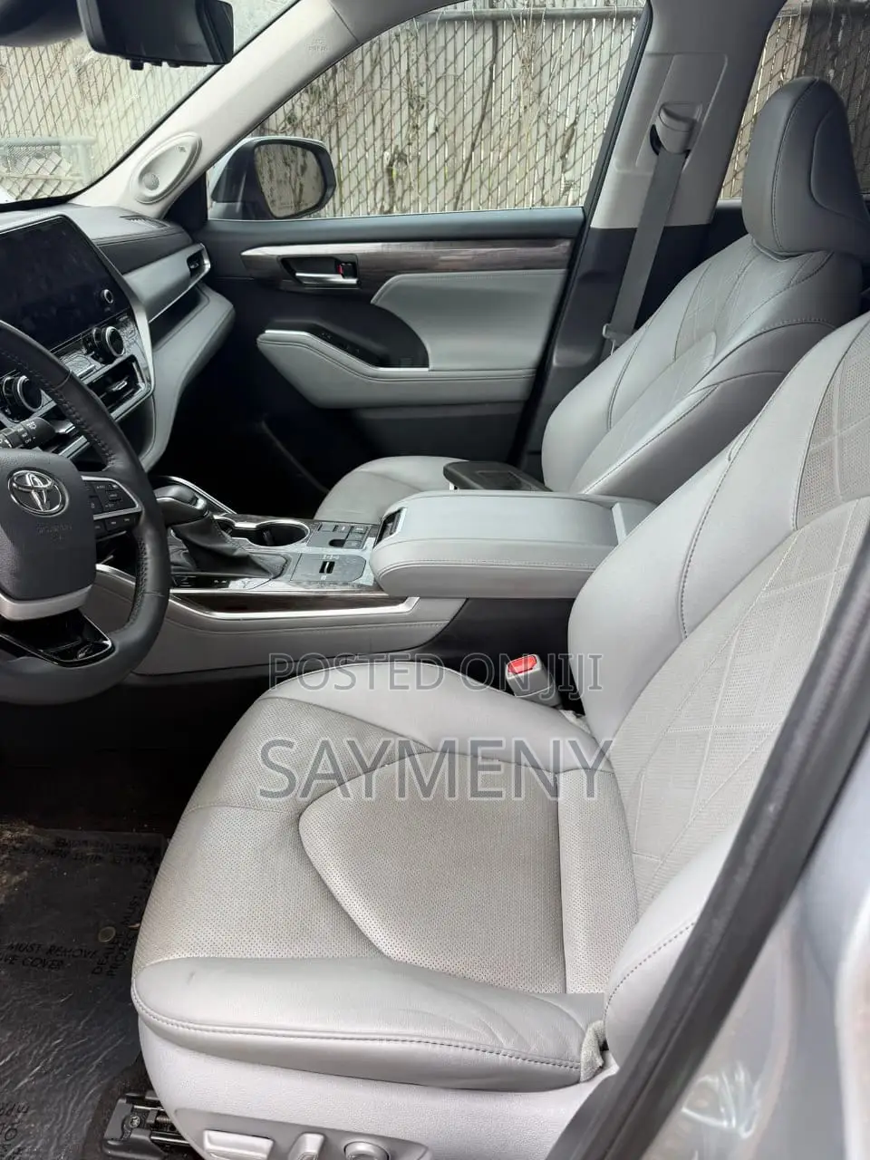 Toyota Highlander Platinum AWD 2024 Silver