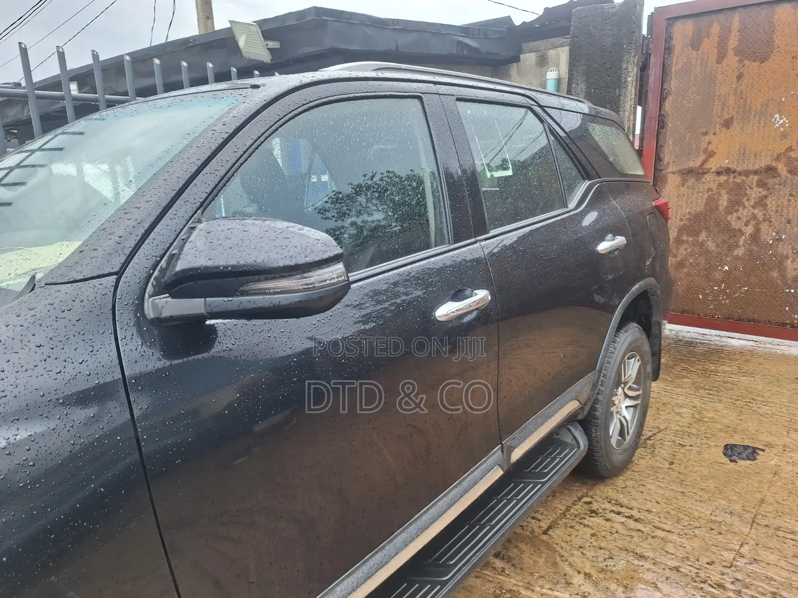 Toyota Fortuner 2022 Black