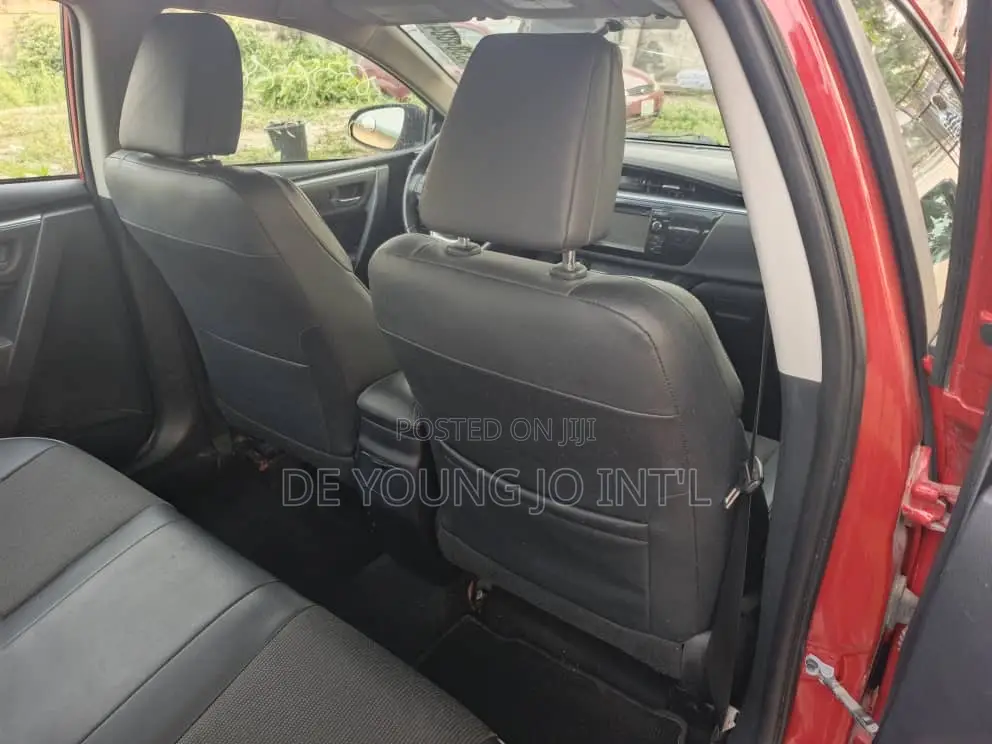 Toyota Corolla LE 4dr Sedan (1.8L 4cyl CVT) 2014 Red