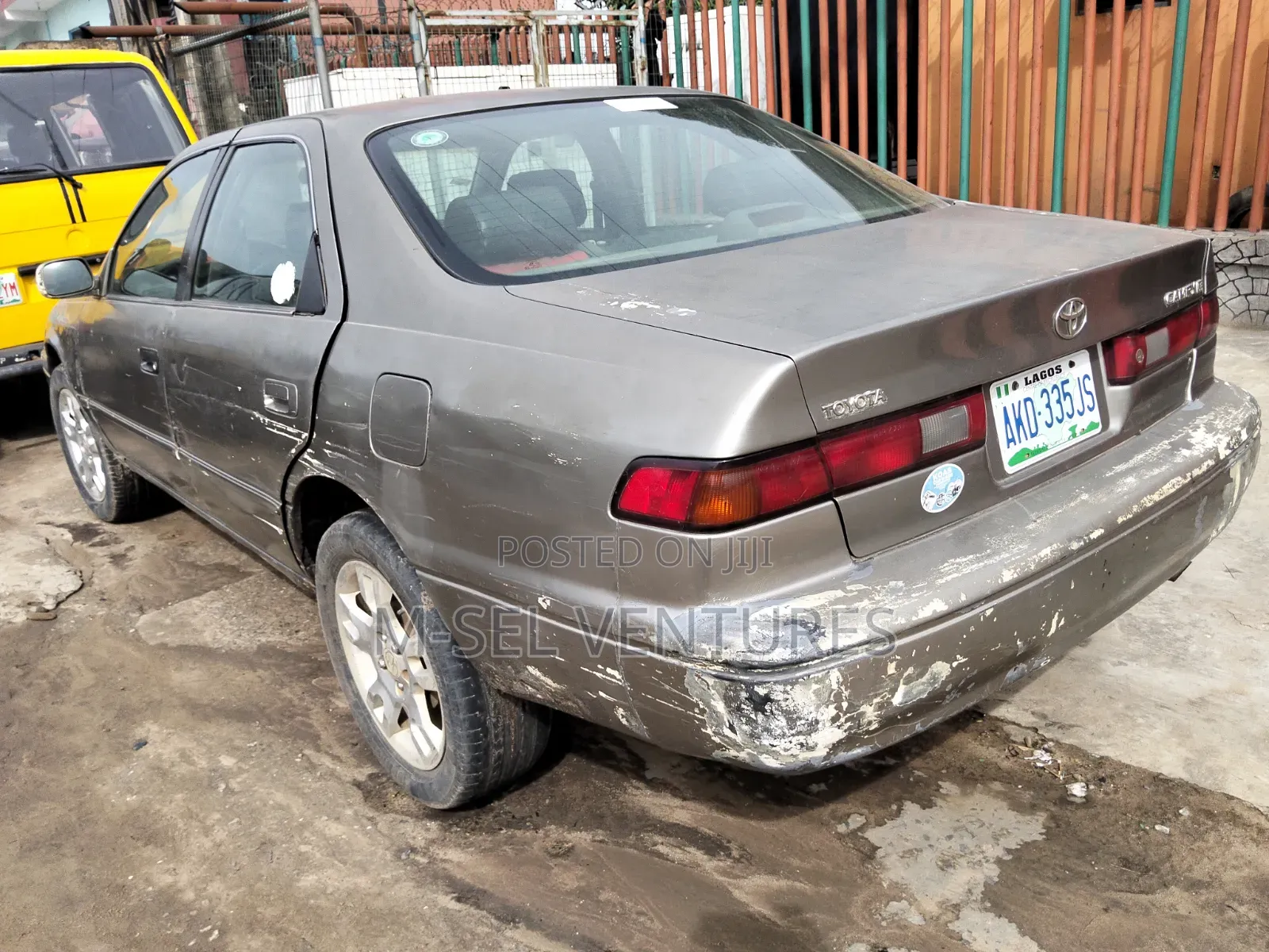 Toyota Camry Automatic 1999 Gray