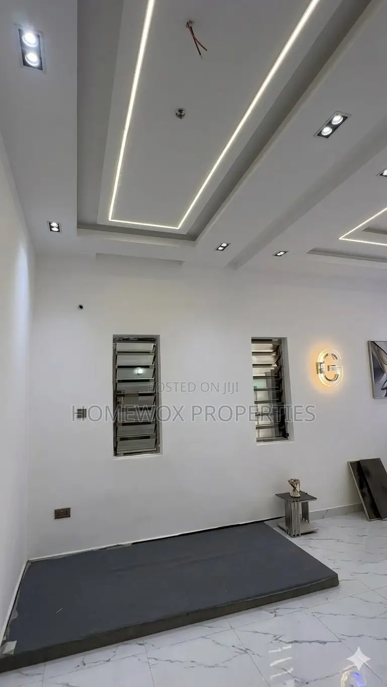 4bdrm Duplex in Rumuahalu for sale