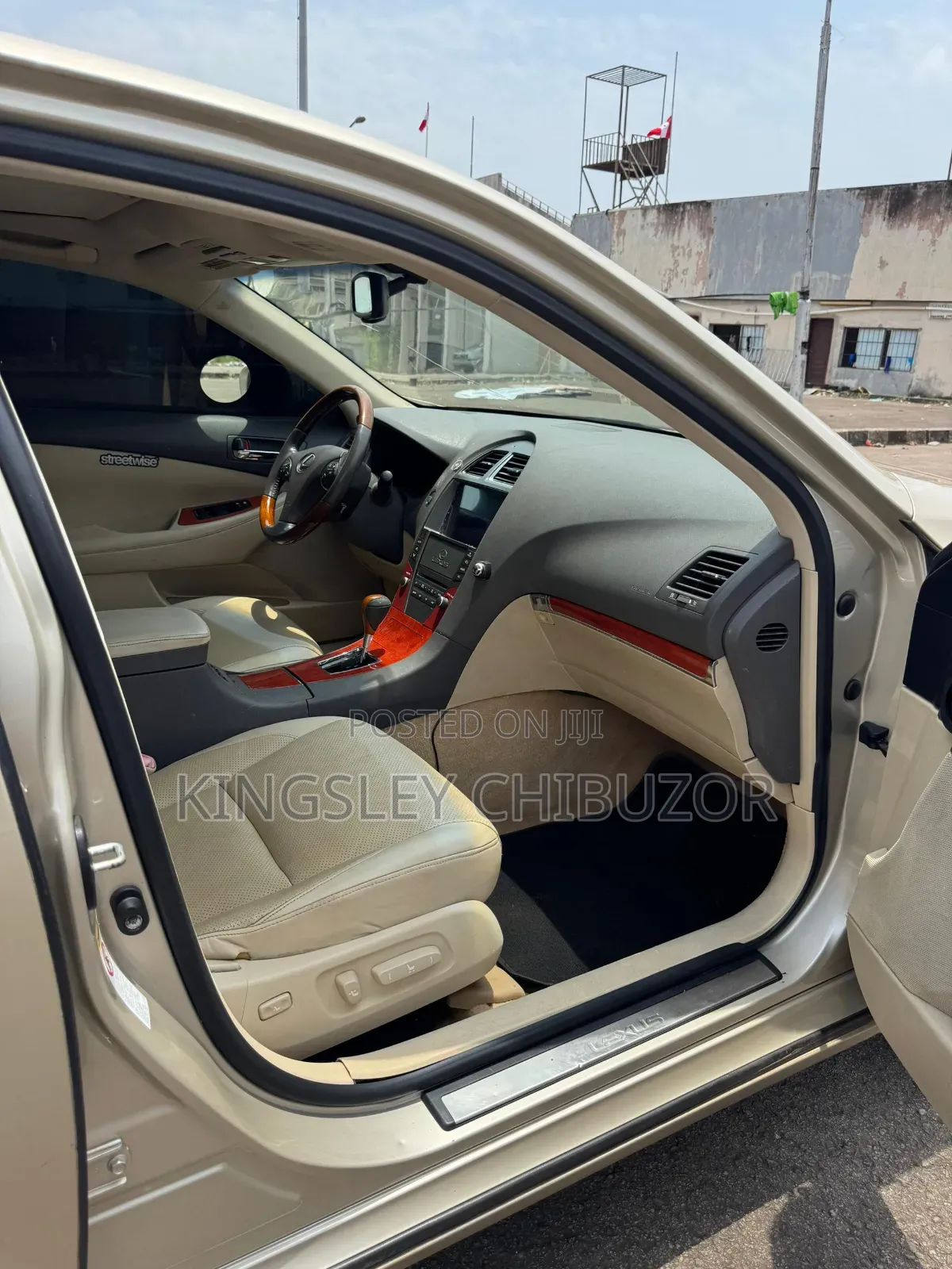 Lexus ES 2012 Gold