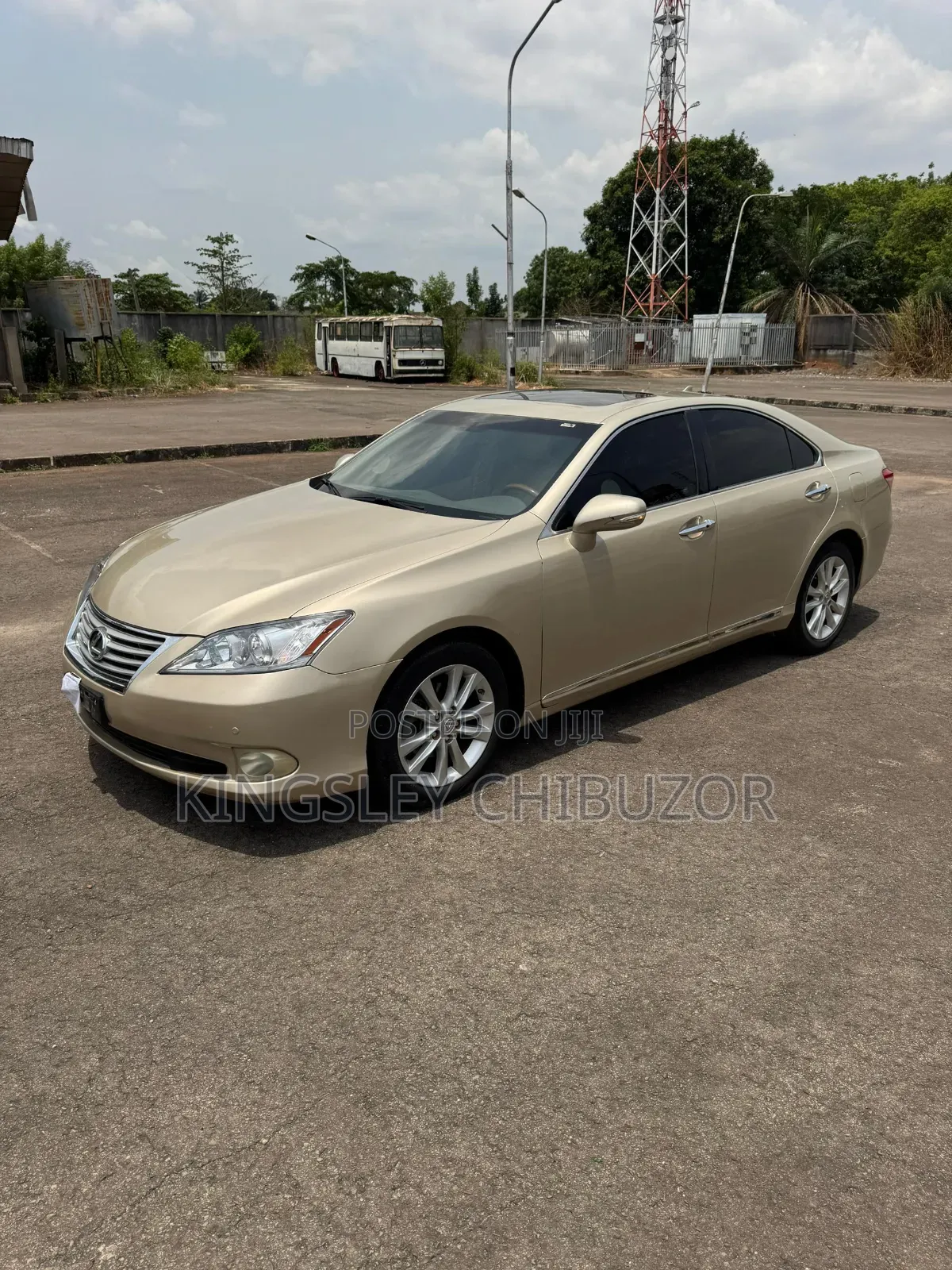 Lexus ES 2012 Gold