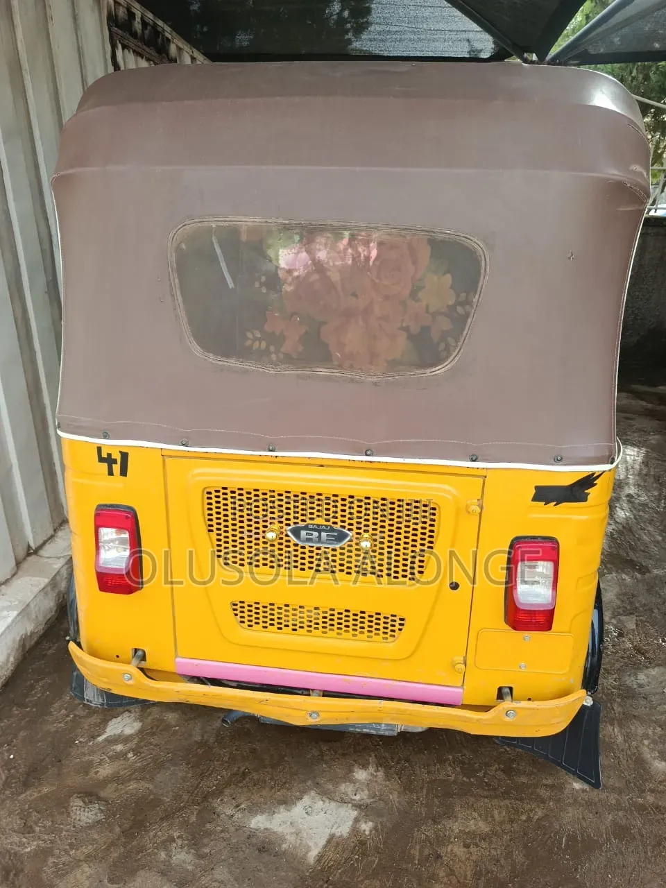 Bajaj RE 2025 Yellow