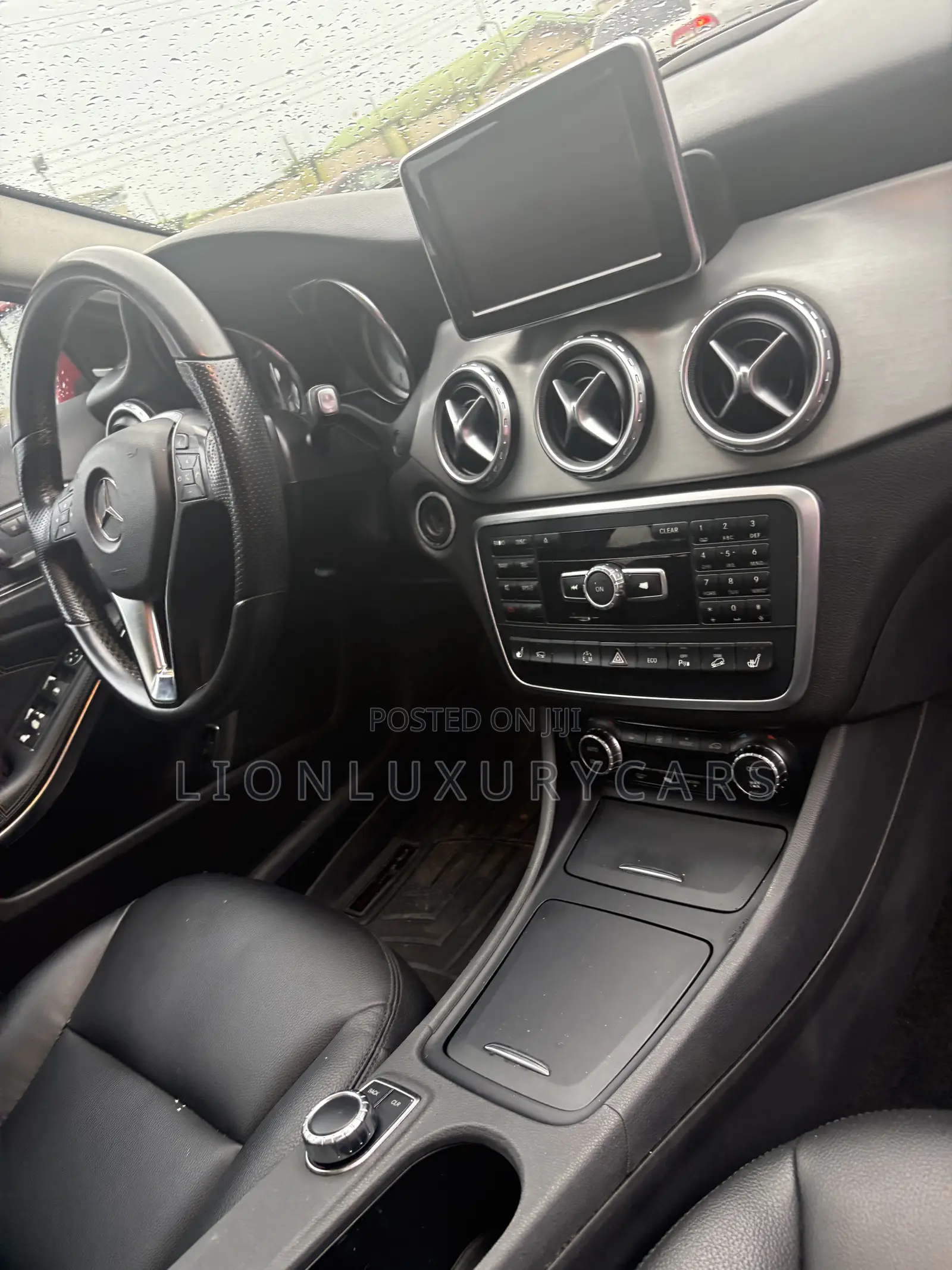 Mercedes-Benz GLA-Class 2016 Red