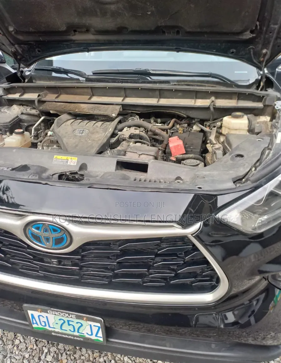 Toyota Highlander Platinum AWD 2024 Black
