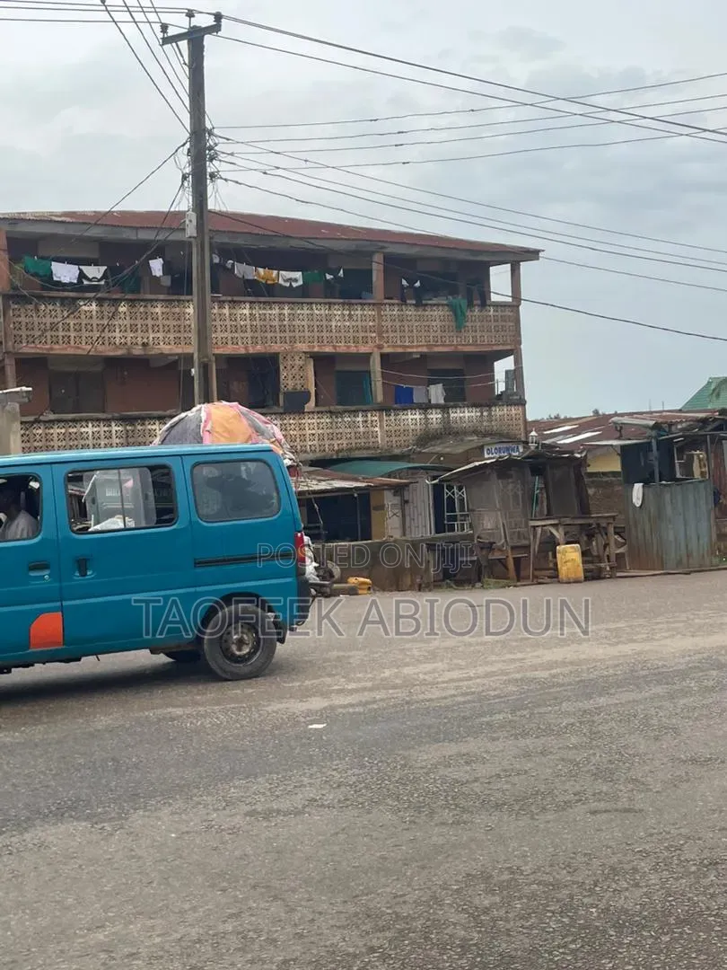 2bdrm Block of Flats in Testing Ground for sale