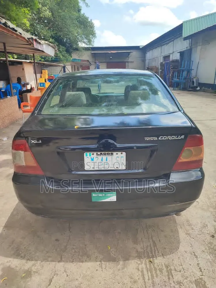 Toyota Corolla 2005 Black