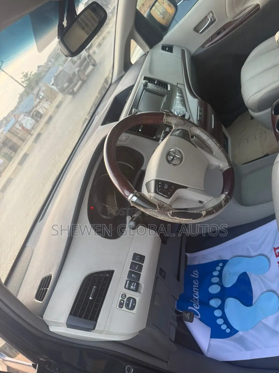 Toyota Sienna Limited 7 Passenger 2012 Blue