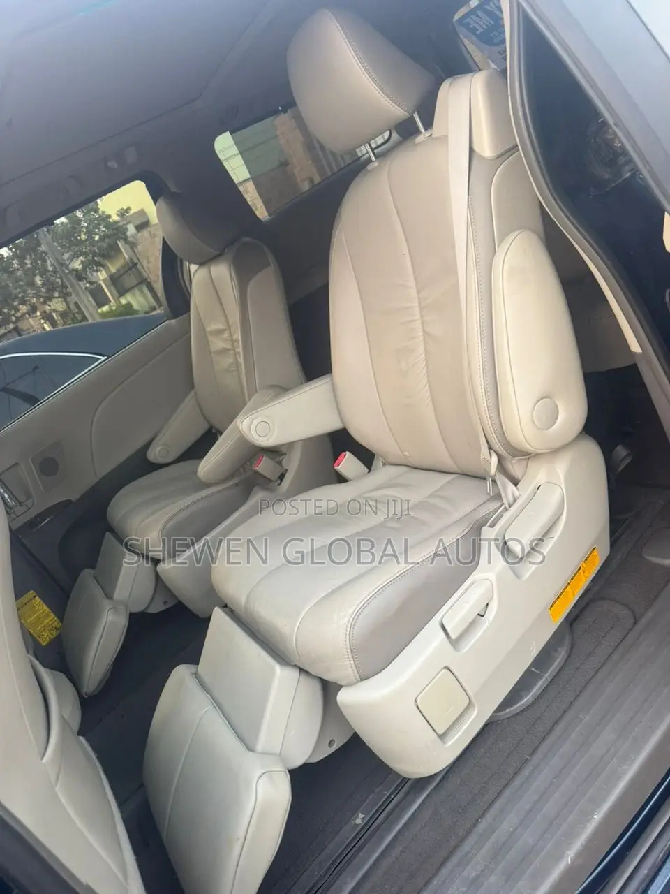Toyota Sienna Limited 7 Passenger 2012 Blue