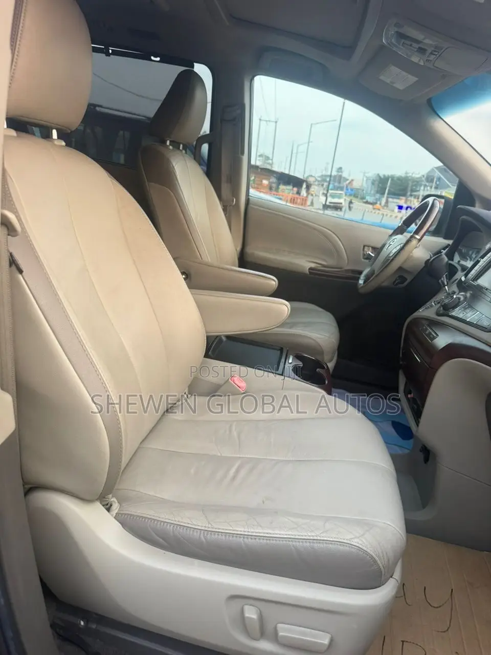 Toyota Sienna Limited 7 Passenger 2012 Blue
