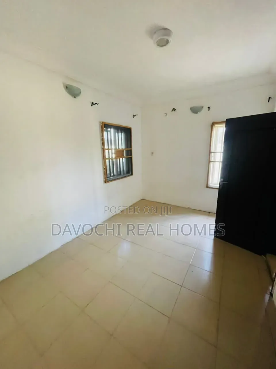 3bdrm Apartment in Ikota for rent