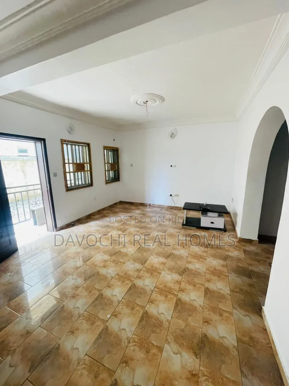 3bdrm Apartment in Ikota for rent