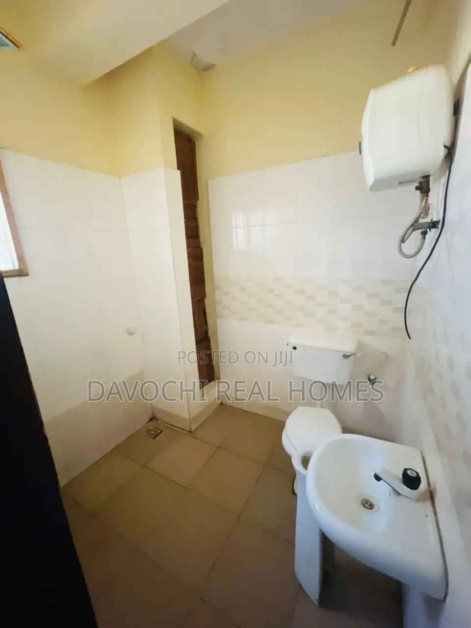 3bdrm Apartment in Ikota for rent
