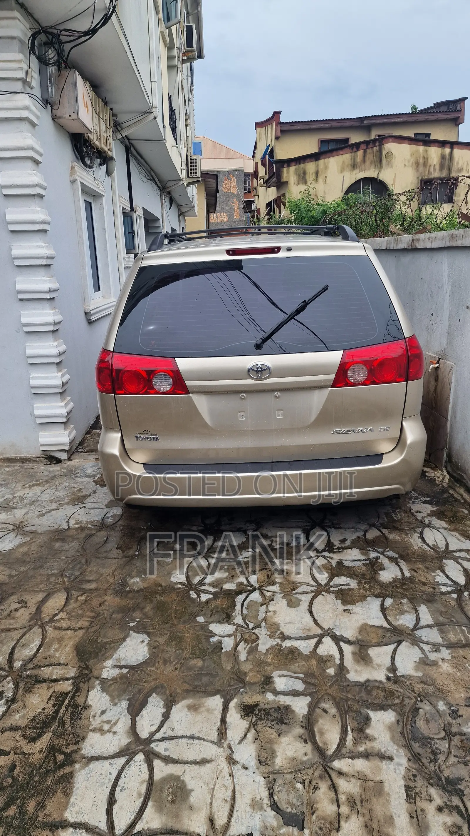 Toyota Sienna 2006 Gold