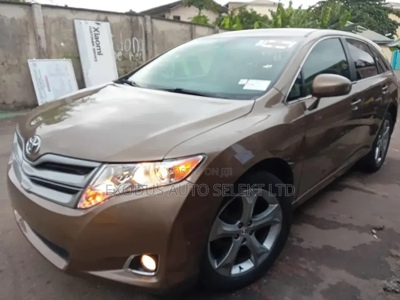Toyota Venza AWD 2011 Brown