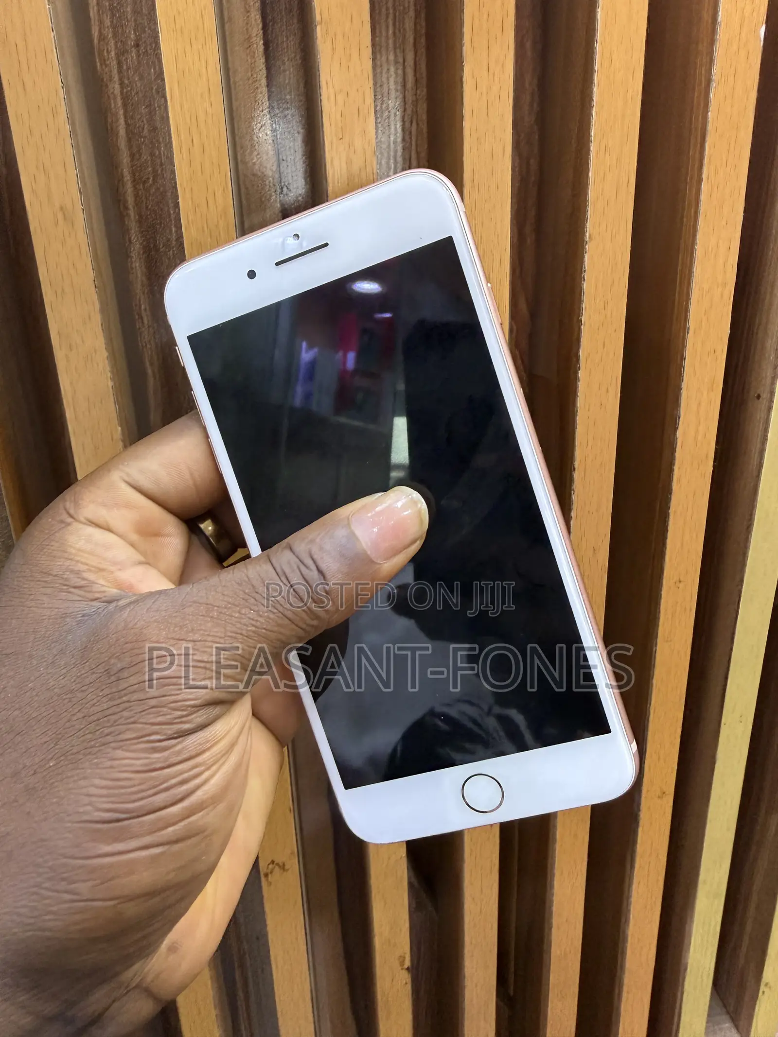 Apple iPhone 8 Plus 64 GB Rose Gold