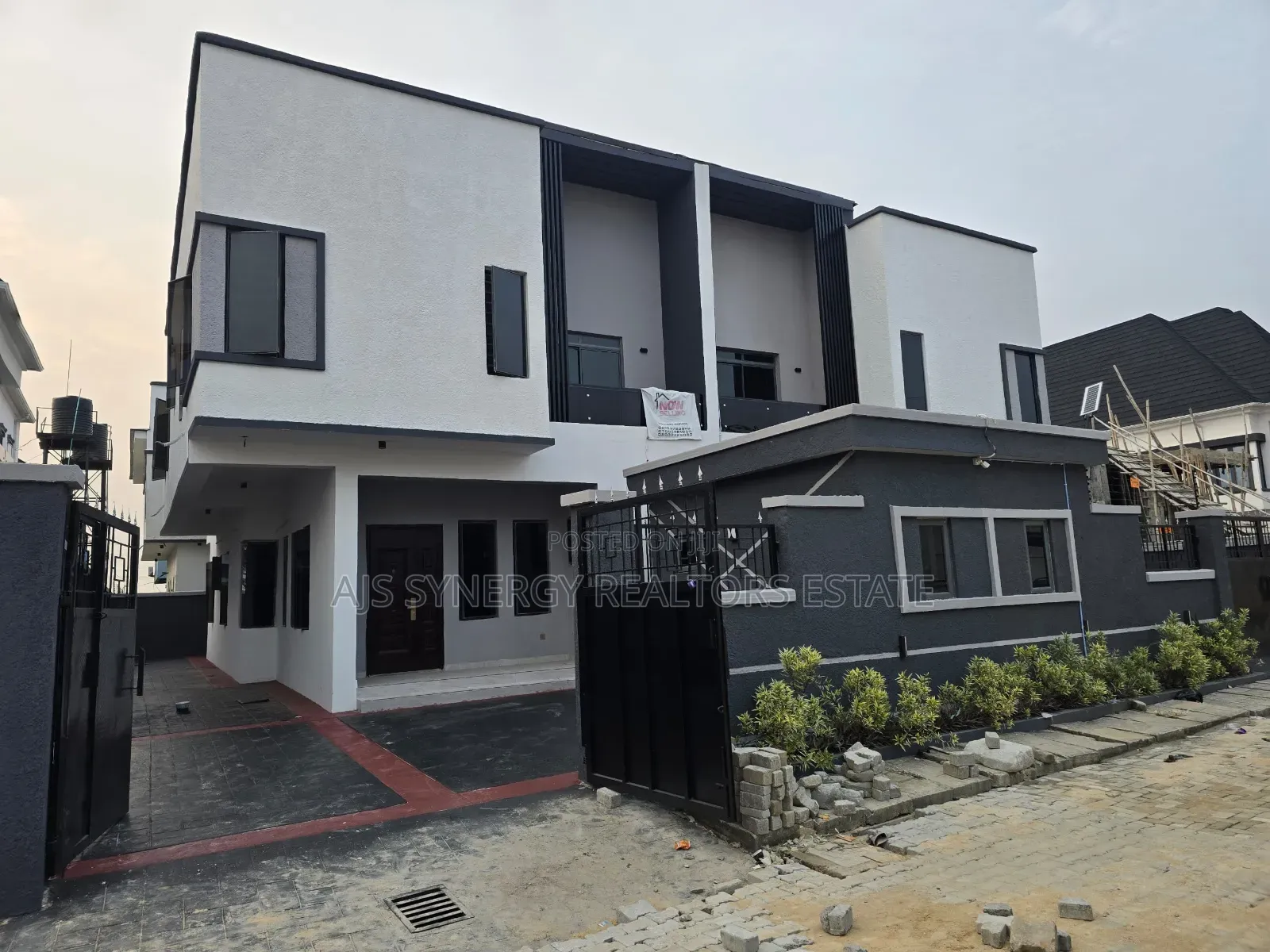 4bdrm Duplex in Sunshine Garden, Sangotedo for sale