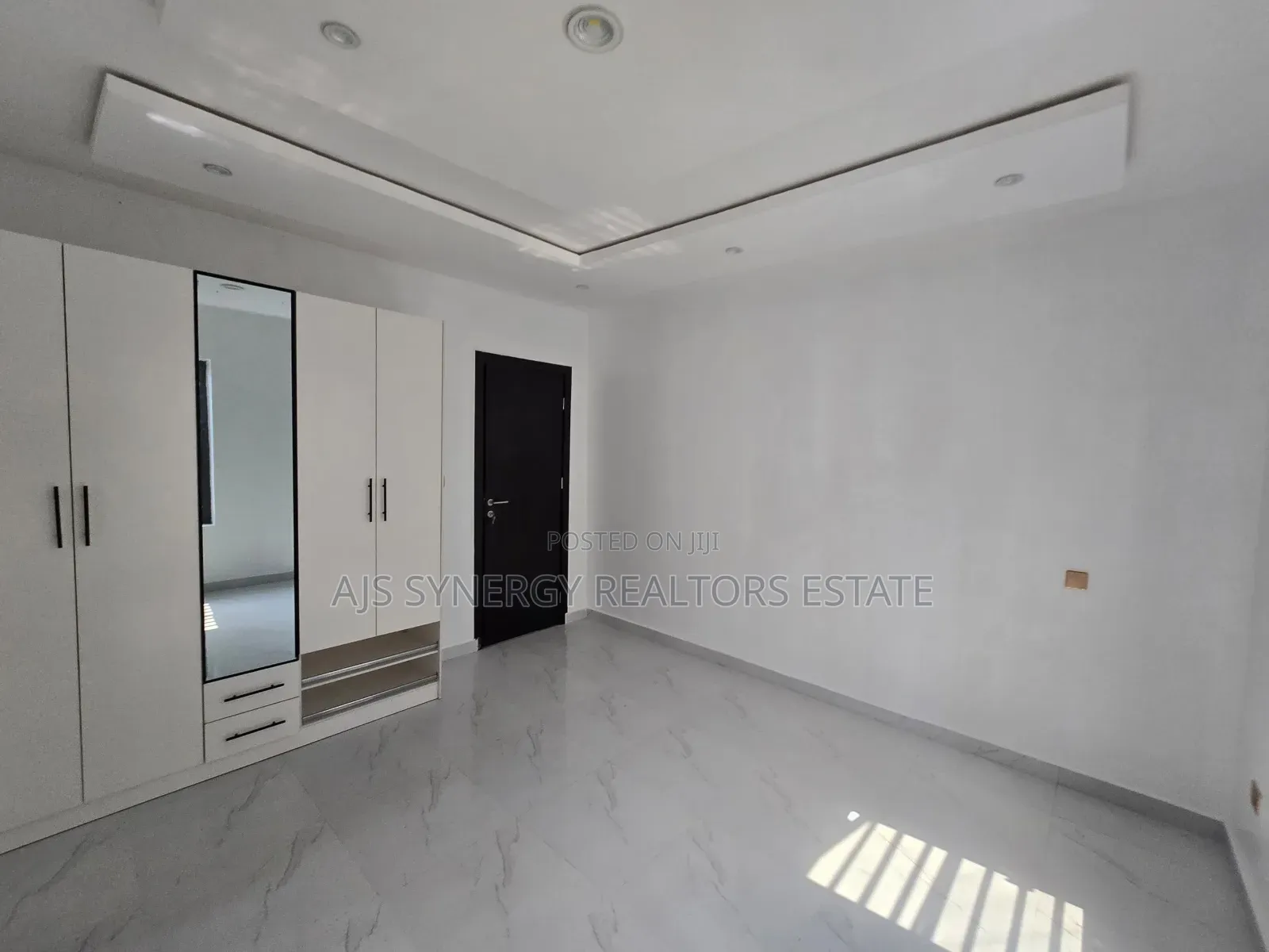 4bdrm Duplex in Sunshine Garden, Sangotedo for sale