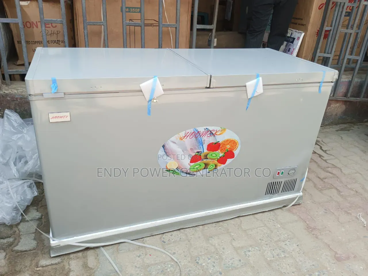 600 Liters Double Door Hoomex Inbuilt Stabiliser Chest Freezer